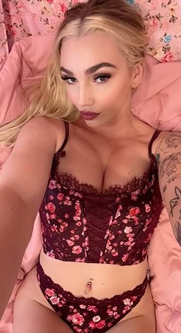 I’m hot and ready to be fucked😋🍆🍑 100% REAL ✅CLEAN WET P***Y 🥰 BIG ASS 🍑💄GFE💄 Anal 🍆🍑AVAILABLE NOW✔✅ - Image 3